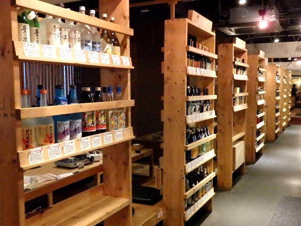 中にいたら気づけない部分をカタチに。ざうお目黒店のこだわり～上野建築研究所×ざうお社長・副社長対談【第3回】～