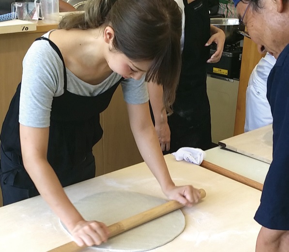 【野趣を喰らう】蕎麦打ち体験と、新メニュー開発までの道のり ～第１回～